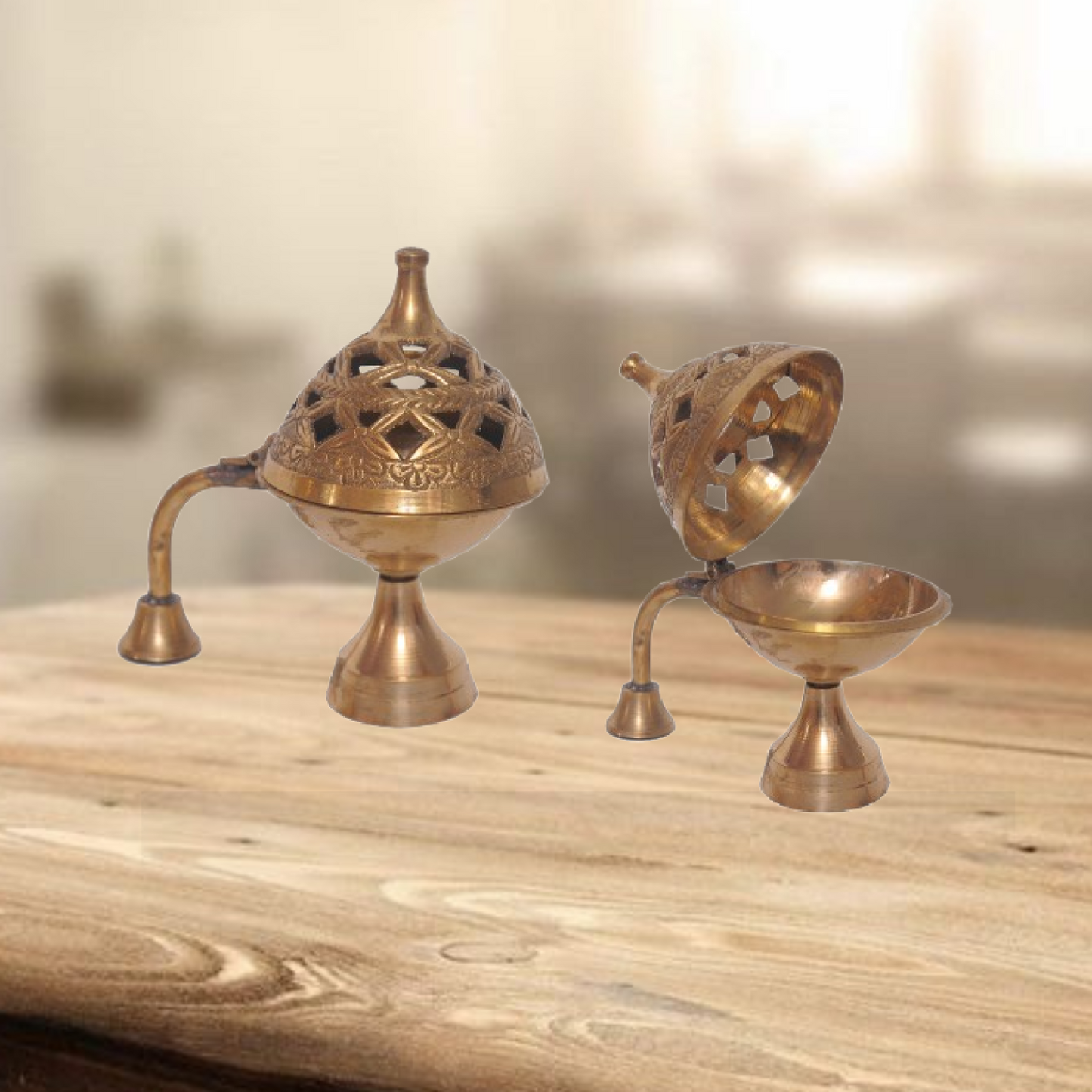 Brass Logan Daan – 5 Inches High